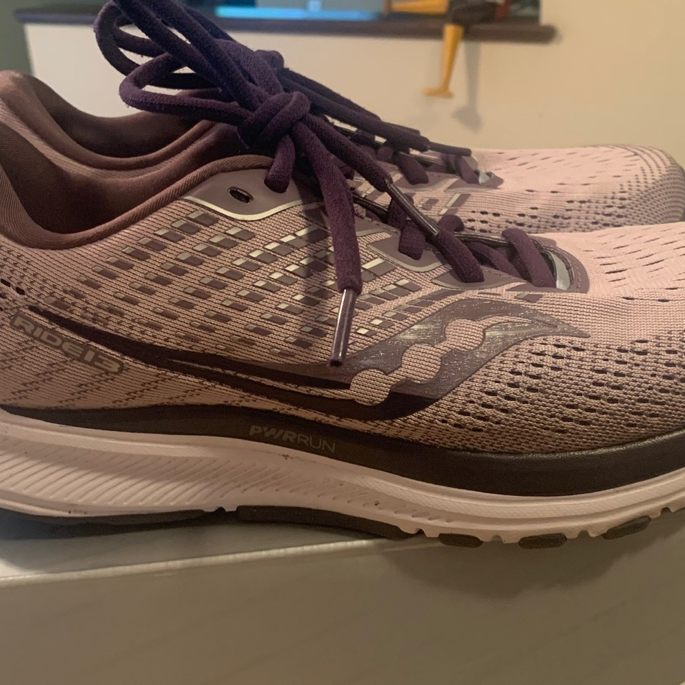 Saucony Purple Athletic Shoes with Breathable Mesh and Cushioned Midsole